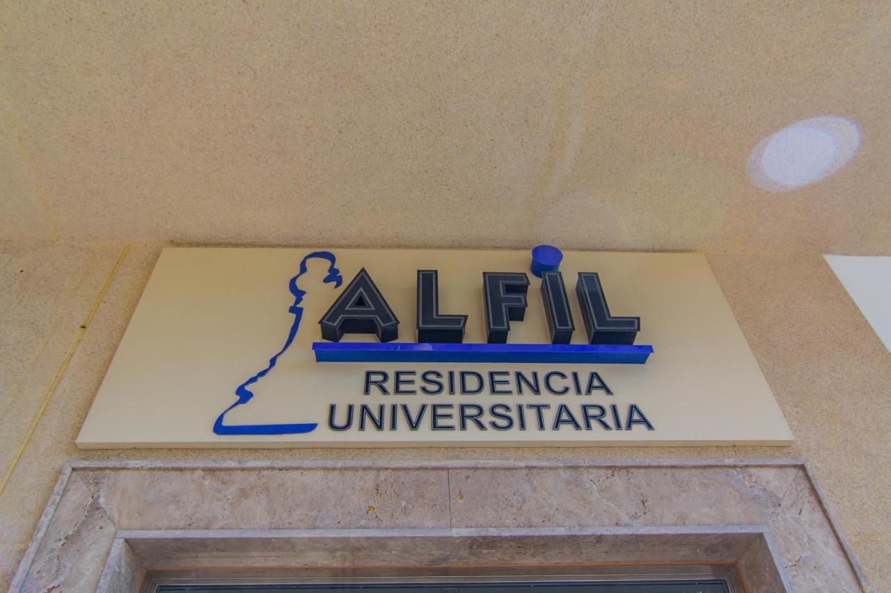 Hostel Residencia Alfil マラガ エクステリア 写真